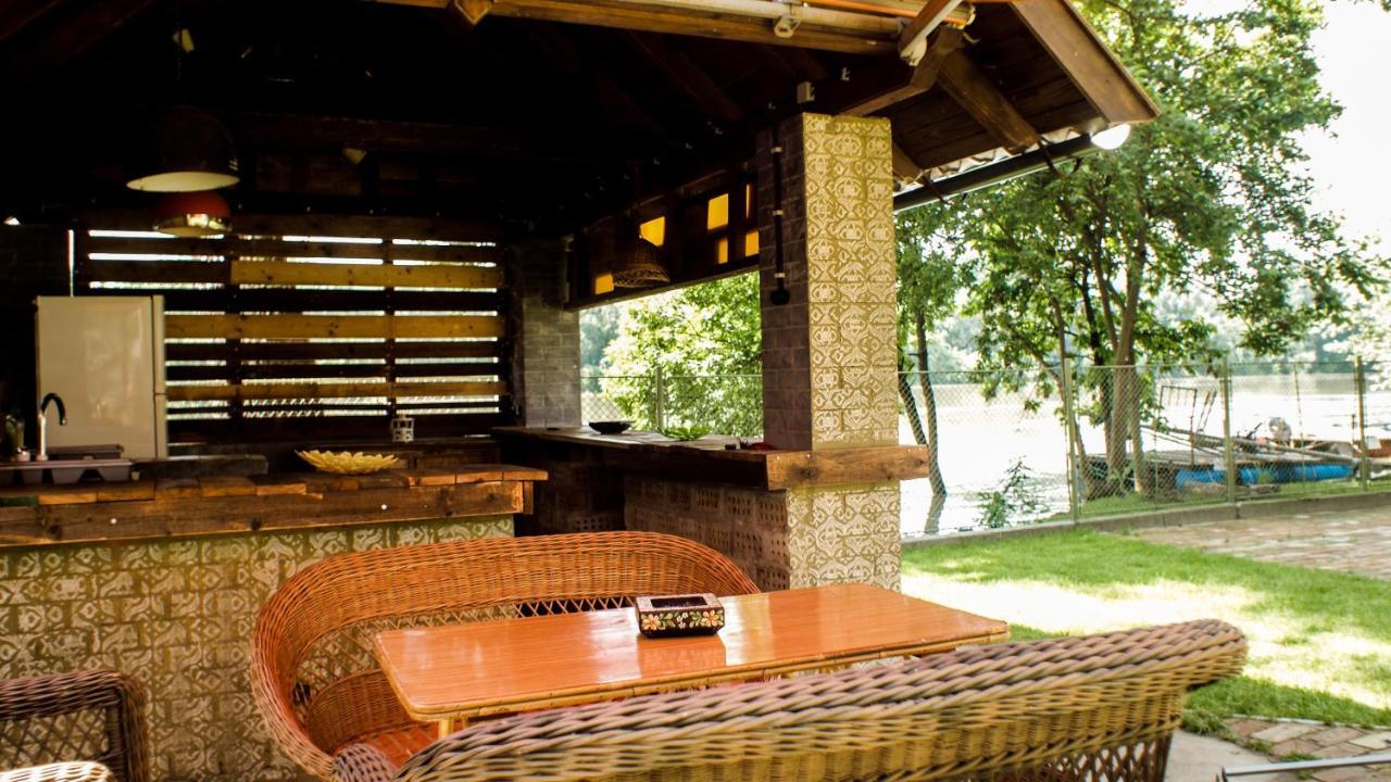 Sargarigo Elmenyhaz Apartment Seghedin Exterior foto