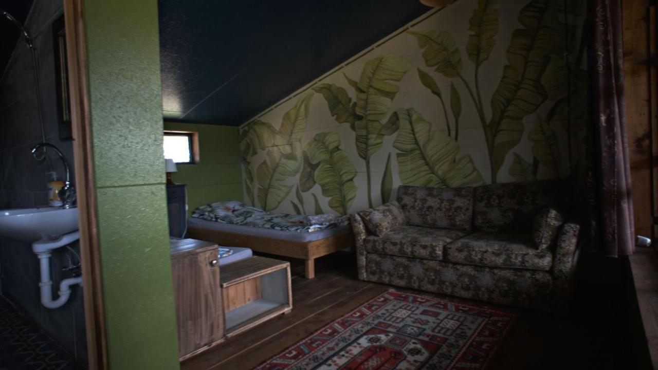 Sargarigo Elmenyhaz Apartment Seghedin Exterior foto